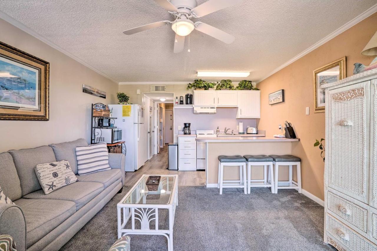 Isle Of Palms Beachfront Condo With Balcony And Pool! Exteriör bild